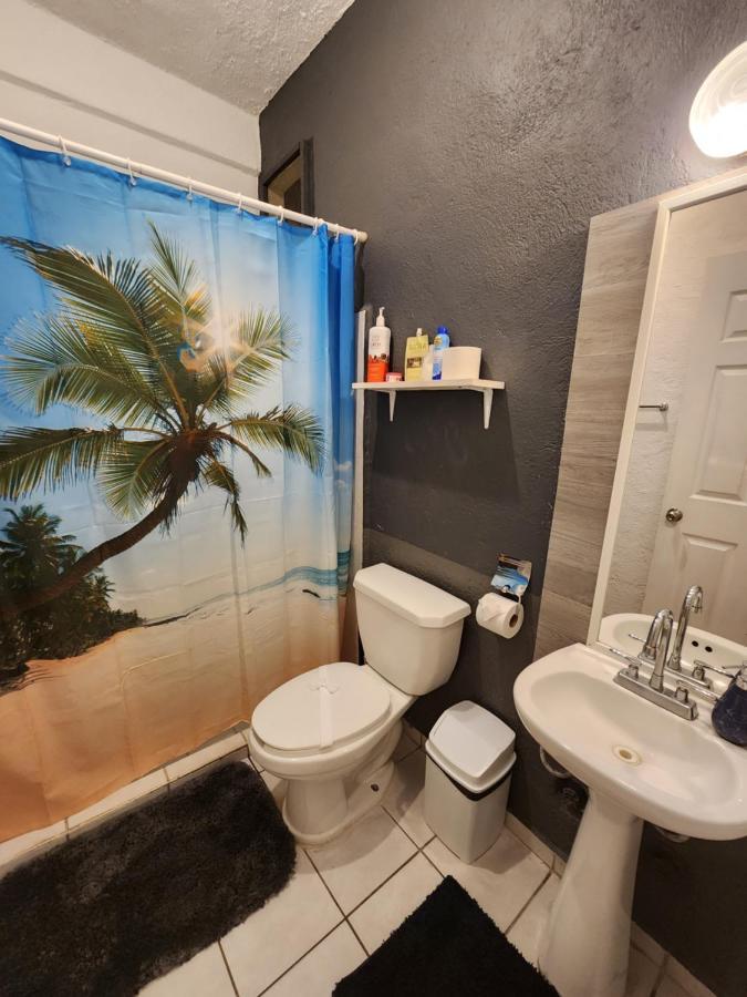 Lovely Studio Apartment With Balcony Ac & Wi-Fi, Minutes From Downtown! Zihuatanejo Luaran gambar